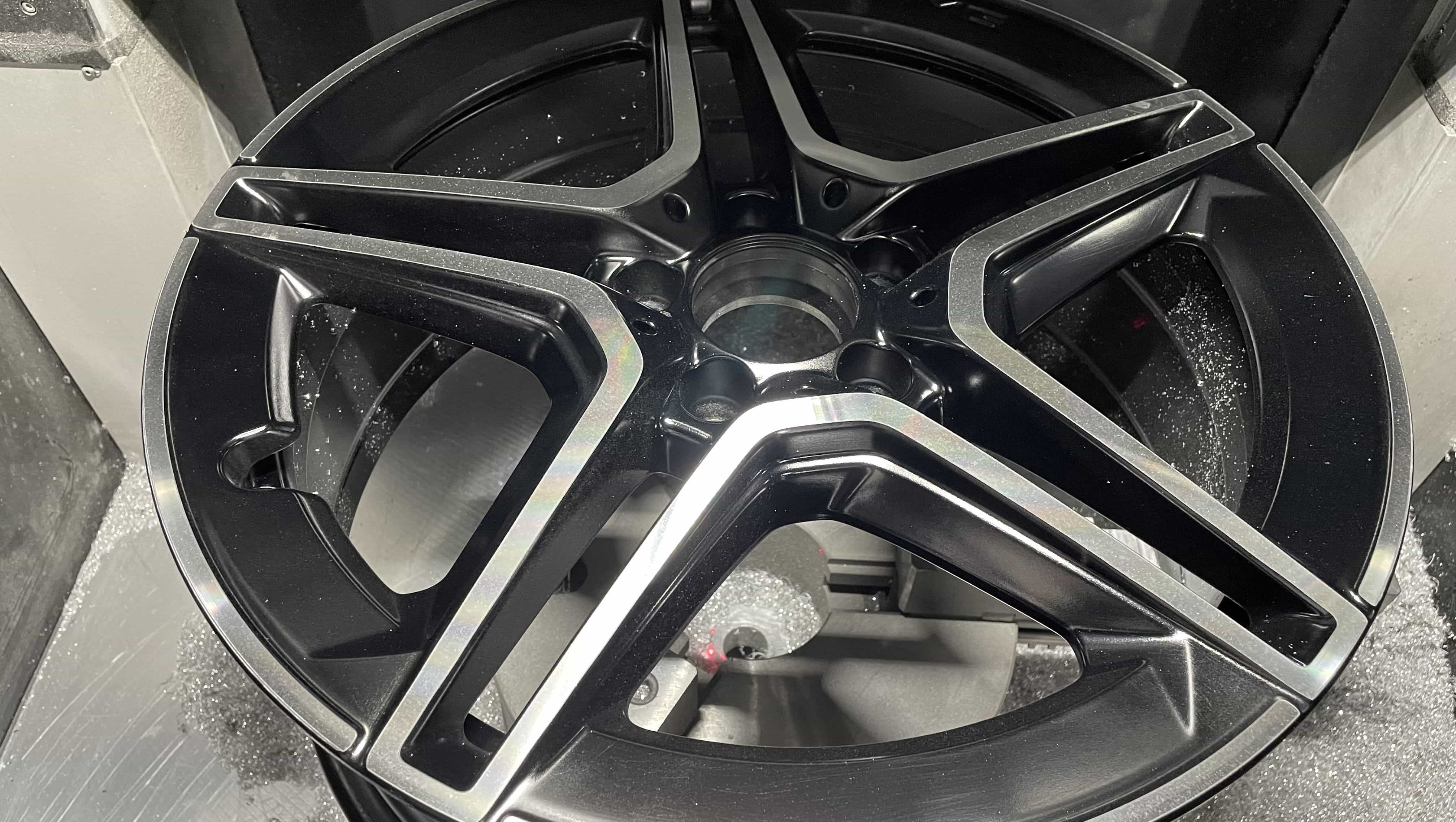 Diamond cut alloy wheel repairs